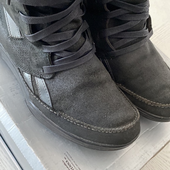 Reebok Easytone Boots Womens 9.5 Thinsulate Warm Walking Combat PVN610 - Picture 7 of 11